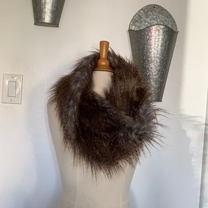 Faux Fur Infiniti Scarf